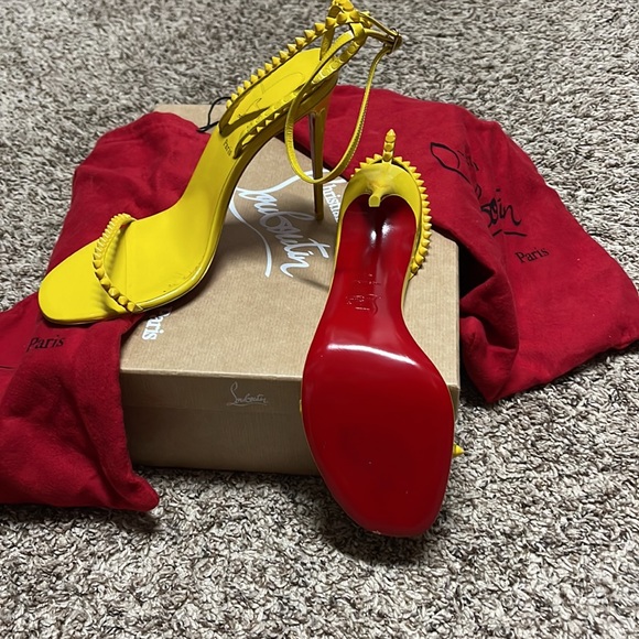 Authentic Christian Louboutin size 41 - Picture 3 of 3